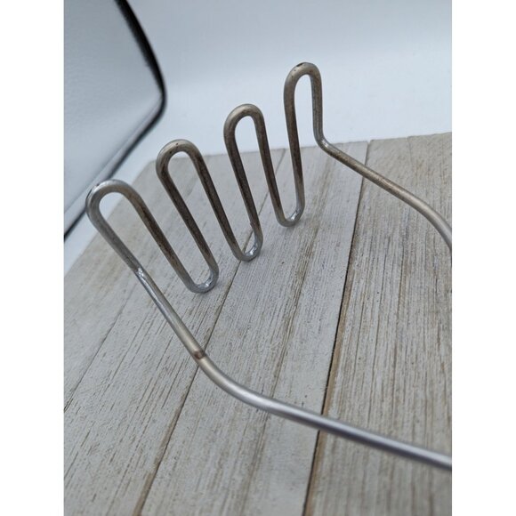 Vintage Potato Vegetable Masher Almond Handle Kitchen Utensil 10" - Picture 3 of 8